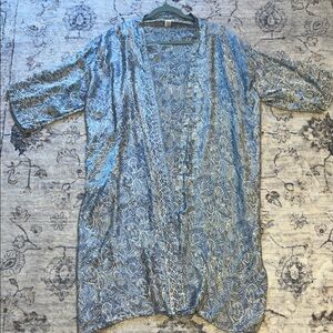 100 % silk Kimono hand made in Indonesia Batik print